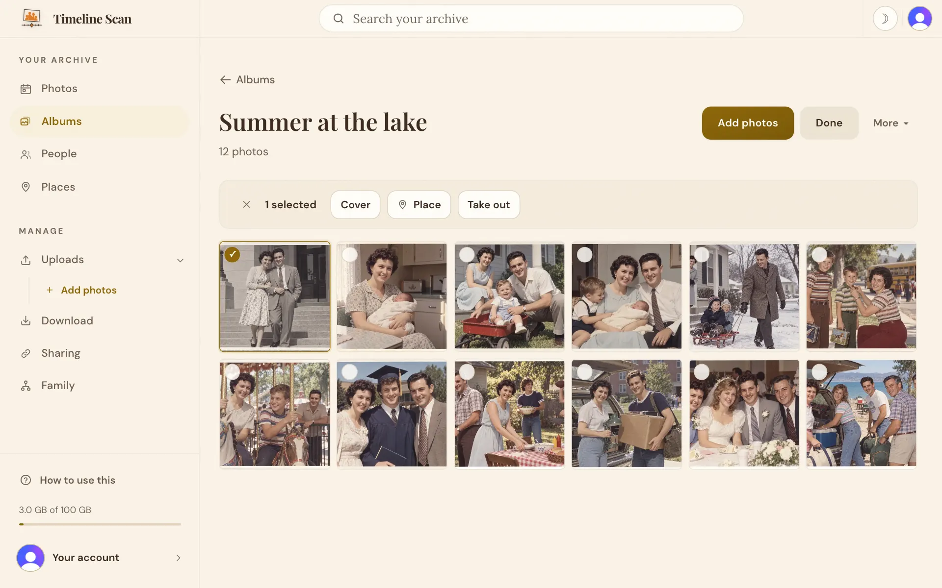 An album page with one photo ticked and Cover in the bar above the photos